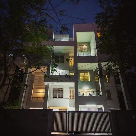 Atithi Service Apartment Pune Esterno foto